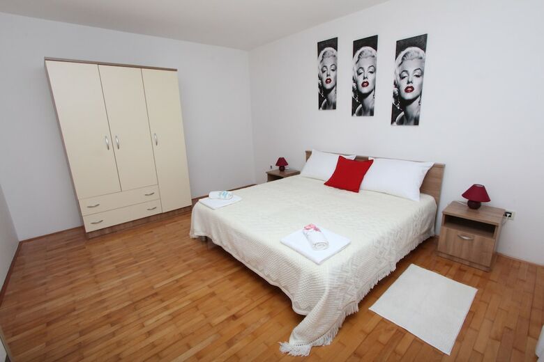 Apartment Adri