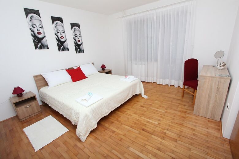 Apartment Adri