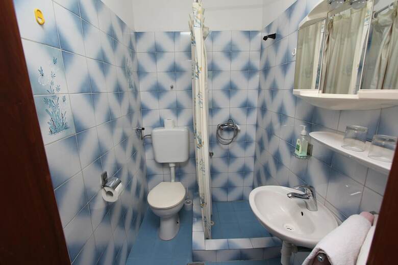 Hotel Room And Apartments Mariza