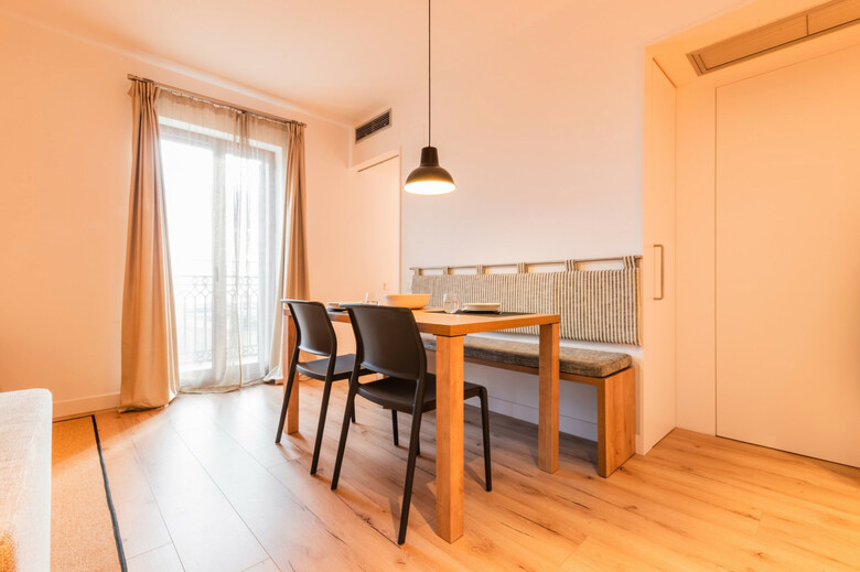 Port Plaza Apartments