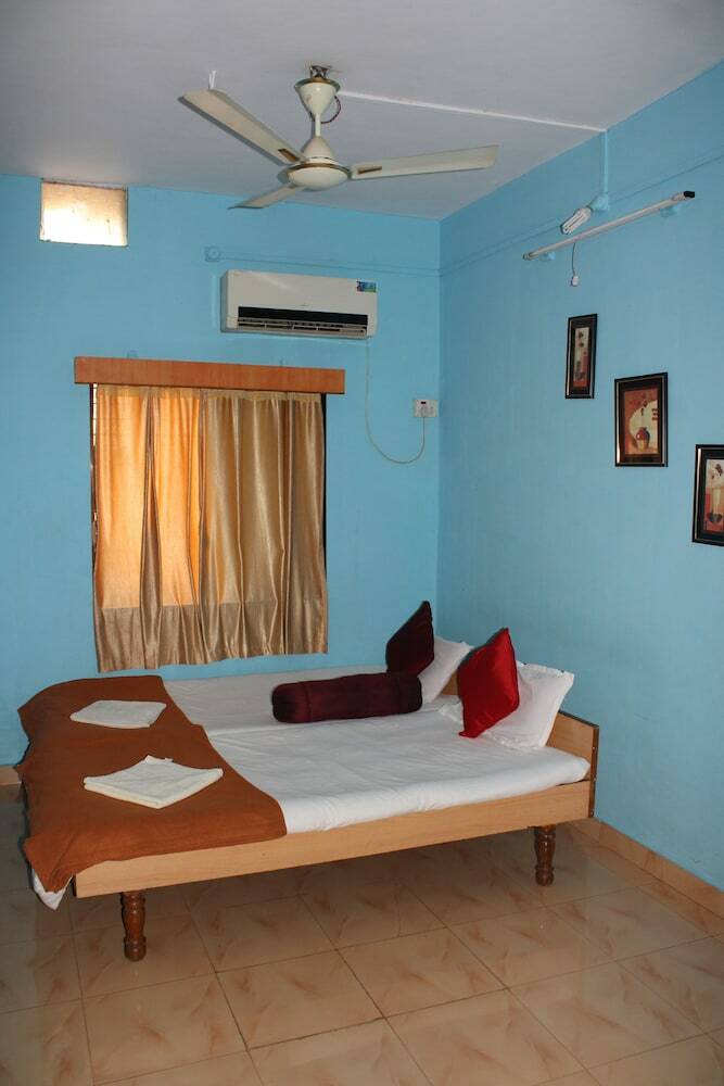 Hotel Nisarg Resort