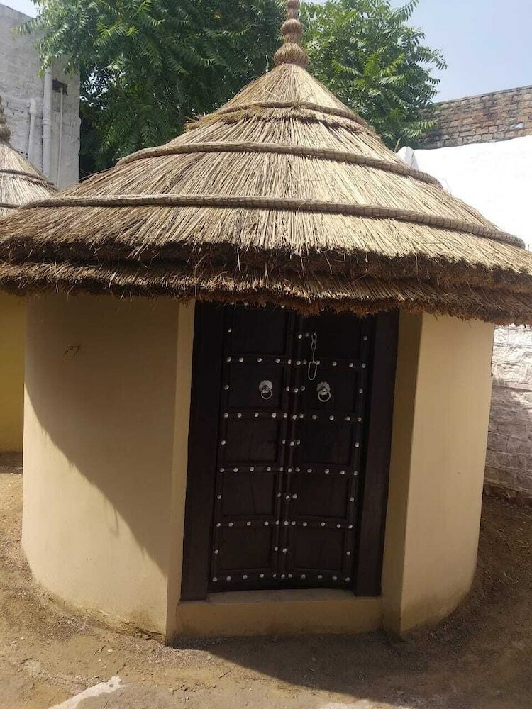 Hotel Black Horse - A Heritage Resort