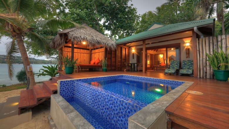 Hotel Erakor Island Resort & Spa
