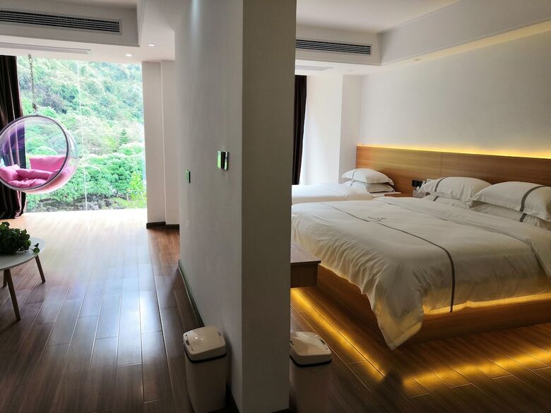 Hotel Yangshuoyuesushuian