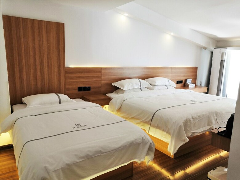 Hotel Yangshuoyuesushuian