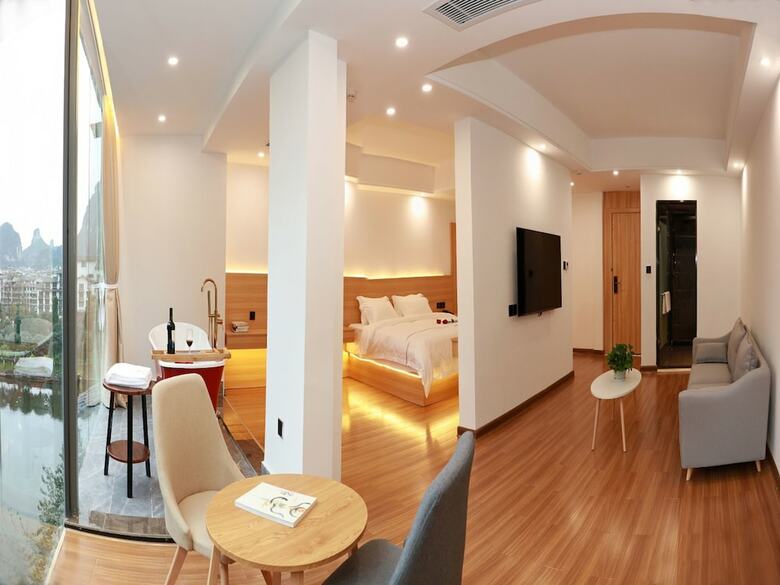 Hotel Yangshuoyuesushuian