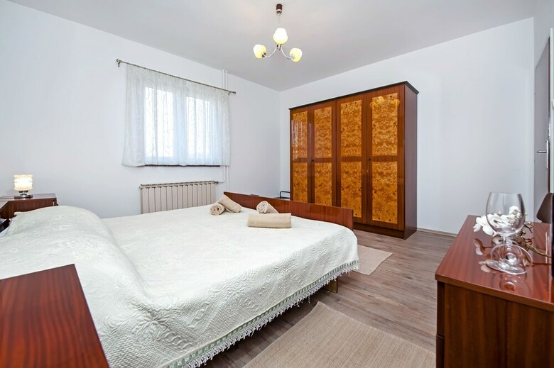 Apartment Ivo