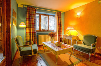 Hostal Almadiero
