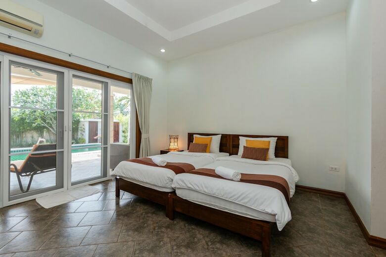 Private Pool Villa With 3 Bedrooms Oph3
