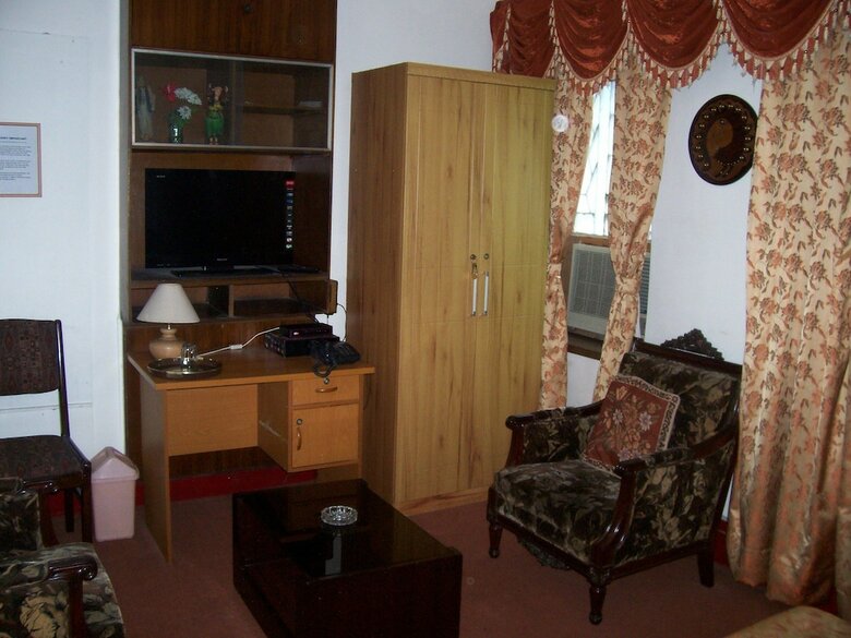Hotel Blue Chip Guest House Kolkata