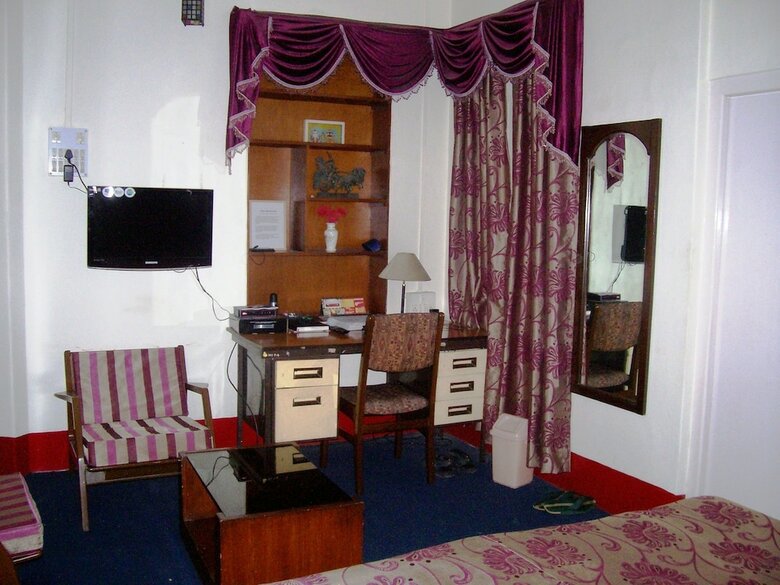 Hotel Blue Chip Guest House Kolkata