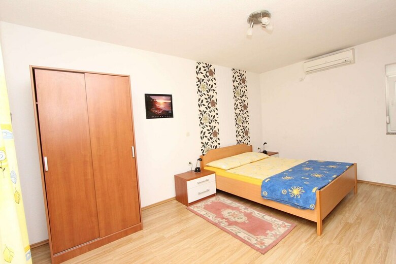 Apartments Sena