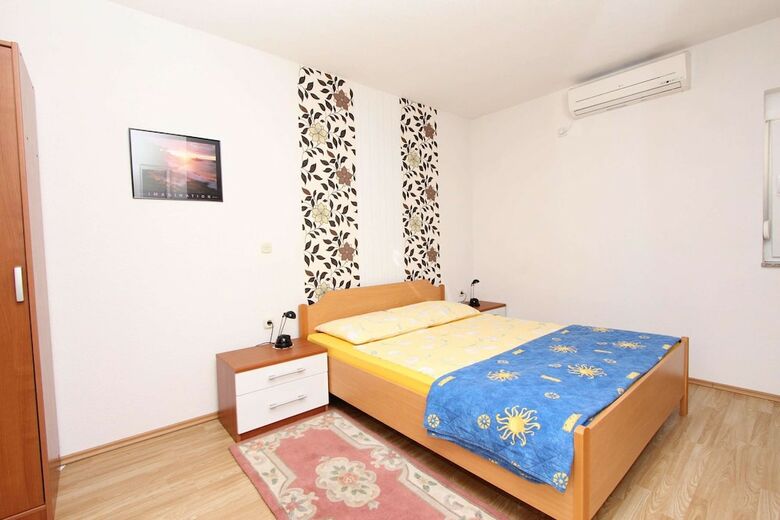 Apartments Sena