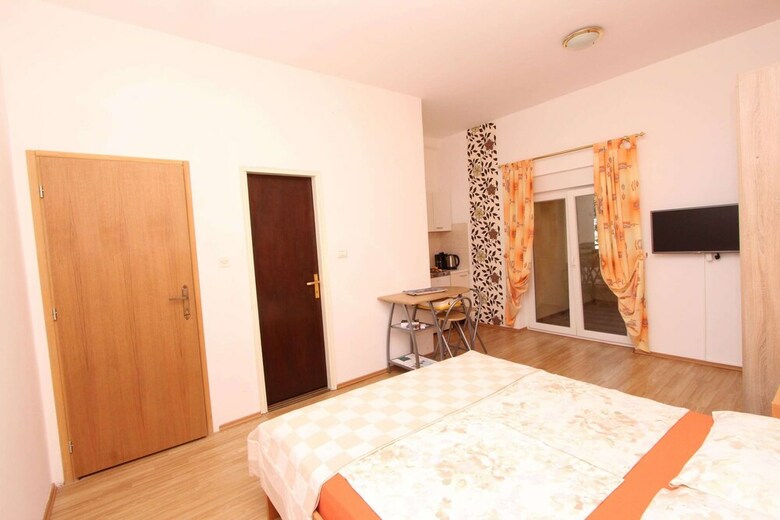 Apartments Sena