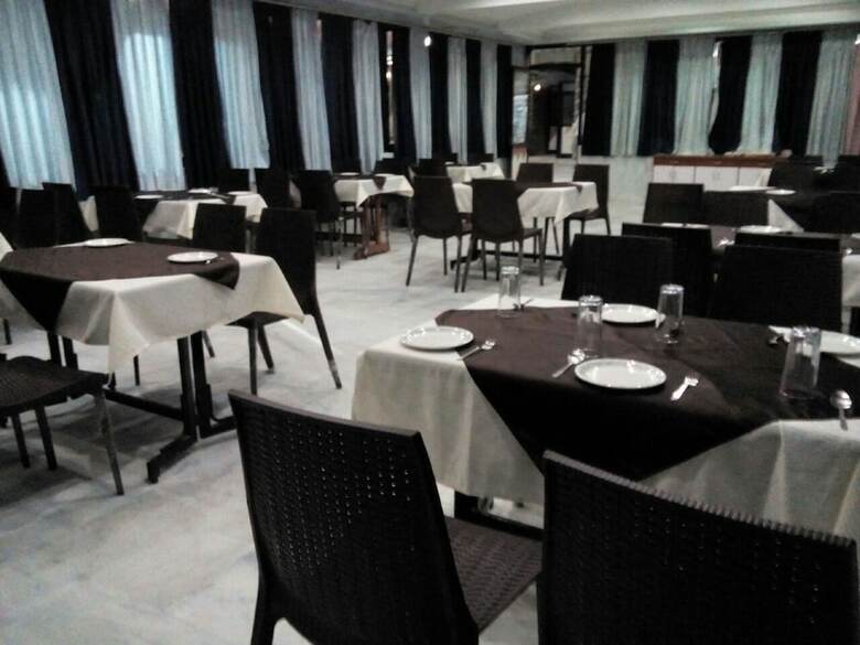 Hotel Grand Sahara Inn