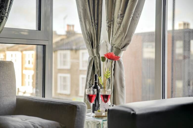 Modern Glenthorne Road Apartment - Zil