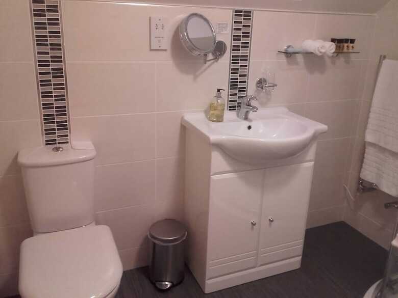 Eastdale Bed And Breakfast