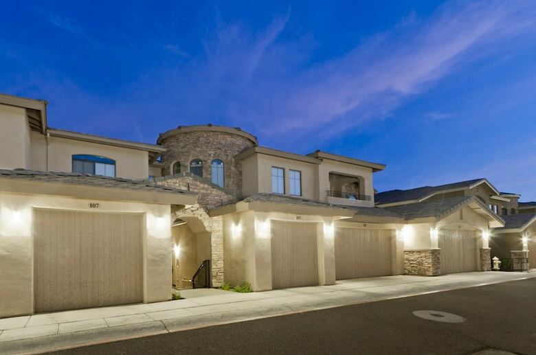 Desert Foothills 2 Bedroom By Casago
