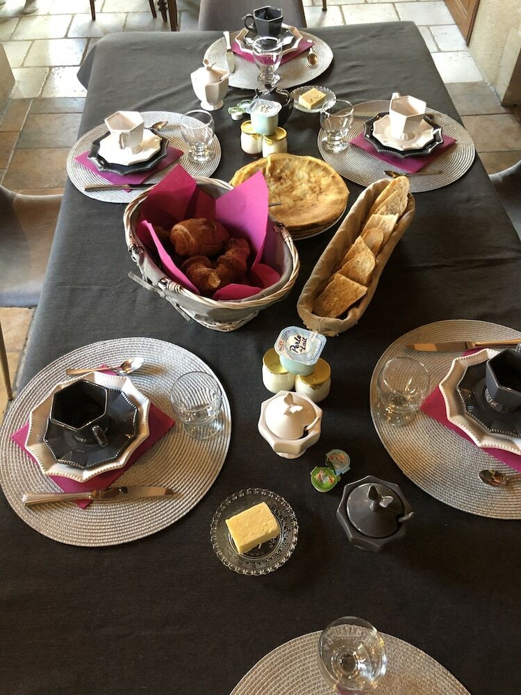 Bed & Breakfast Le Prieure Des Fontaines