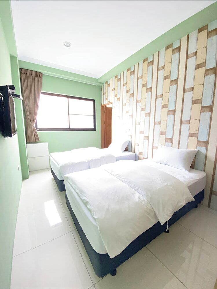 Hotel 108 House Inn