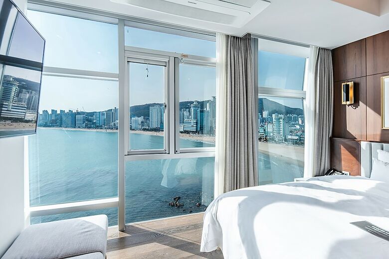 Hotel H Avenue Gwangalli Beach