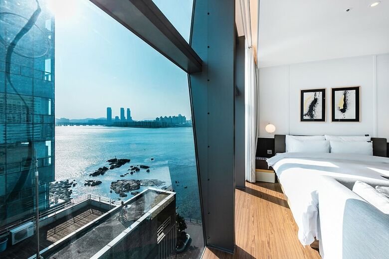 Hotel H Avenue Gwangalli Beach