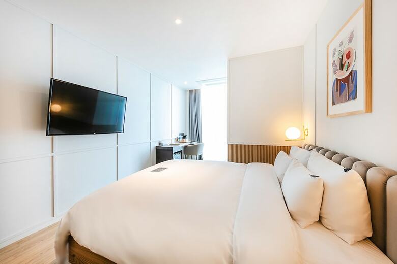 Hotel H Avenue Gwangalli Beach
