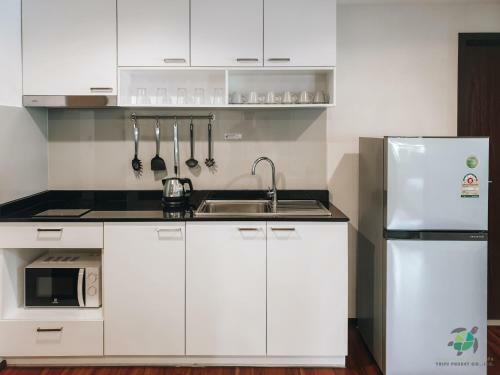 Apartamentos The Title West Wing By Trips Phuket