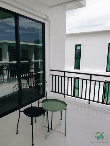 Apartamentos The Title West Wing By Trips Phuket
