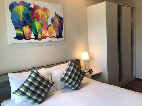 Apartamentos The Title West Wing By Trips Phuket