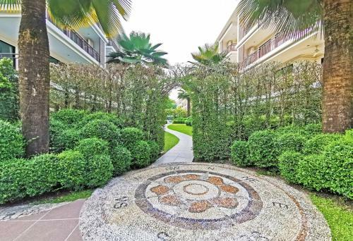 Apartamentos The Title West Wing By Trips Phuket
