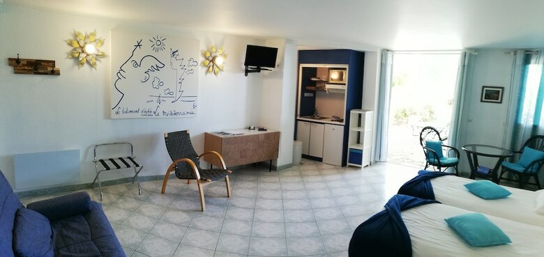 Hotel Chambre D'h�tes La Potini�re