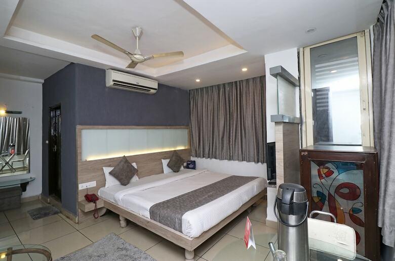 Oyo 4549 Hotel Abhilasha