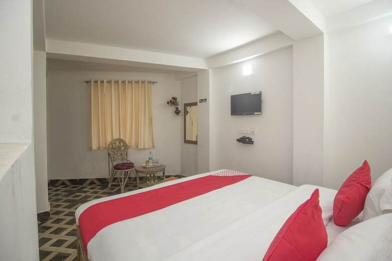 Oyo 26944 Hotel Inodoy