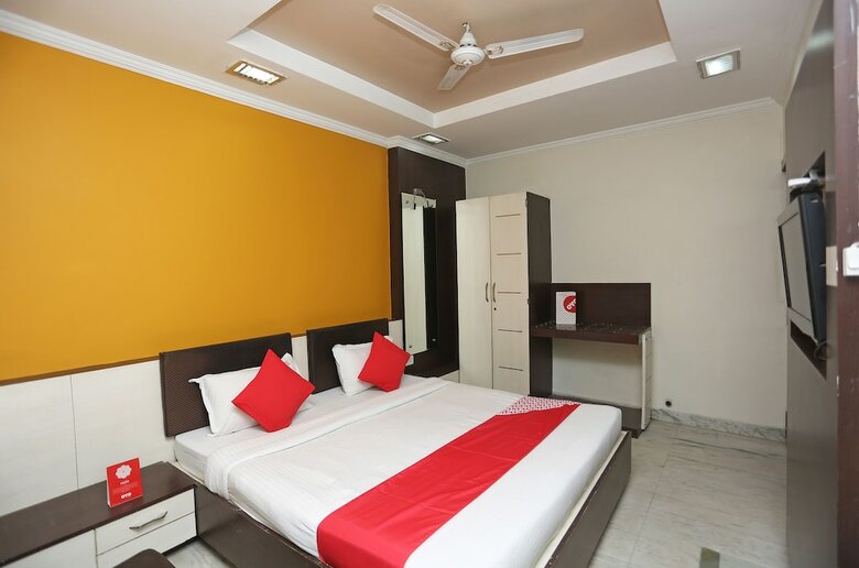 Oyo 24646 Hotel Gaurav Palace