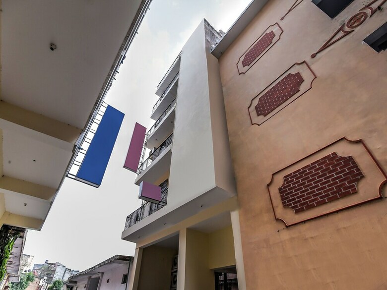 Hotel Oyo 18677 Airport Princess
