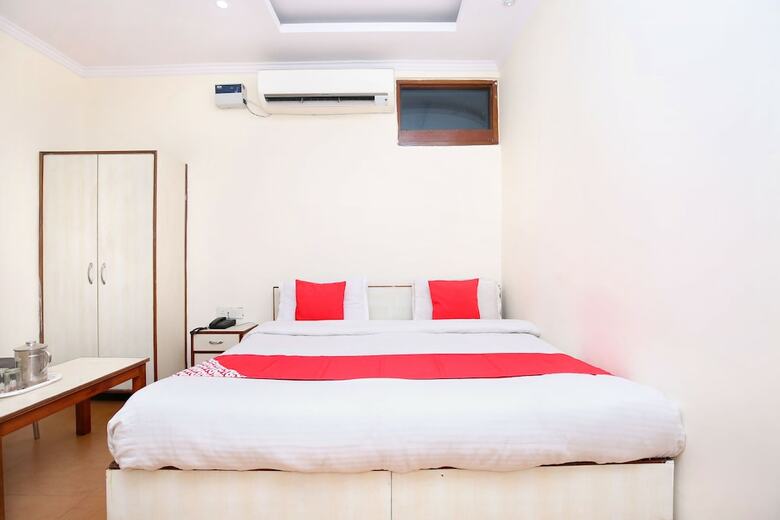 Oyo 22534 Hotel Diamond