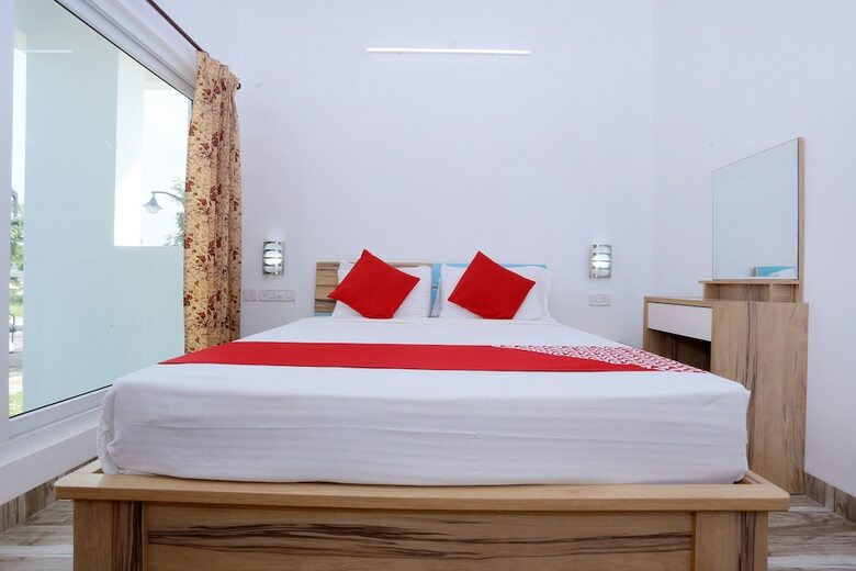 Hotel Oyo 24200 Bahri Beautiful Country