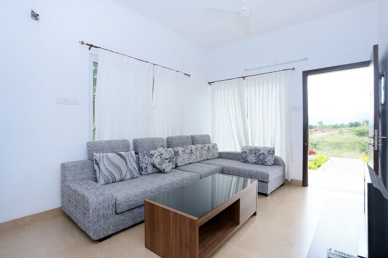 Hotel Oyo 24200 Bahri Beautiful Country