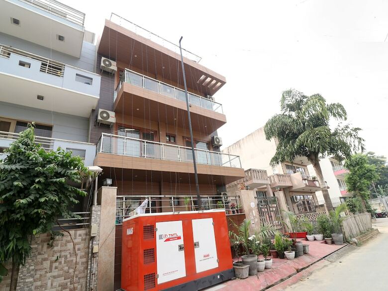 Hotel Oyo 23412 Orrkit Inn