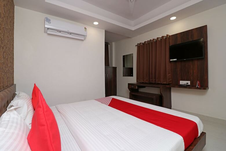Oyo 17043 Hotel Ocean Pearl