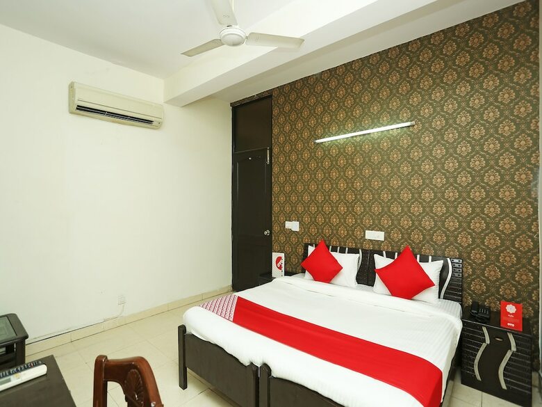 Hotel Oyo 18967 Haveli Inn