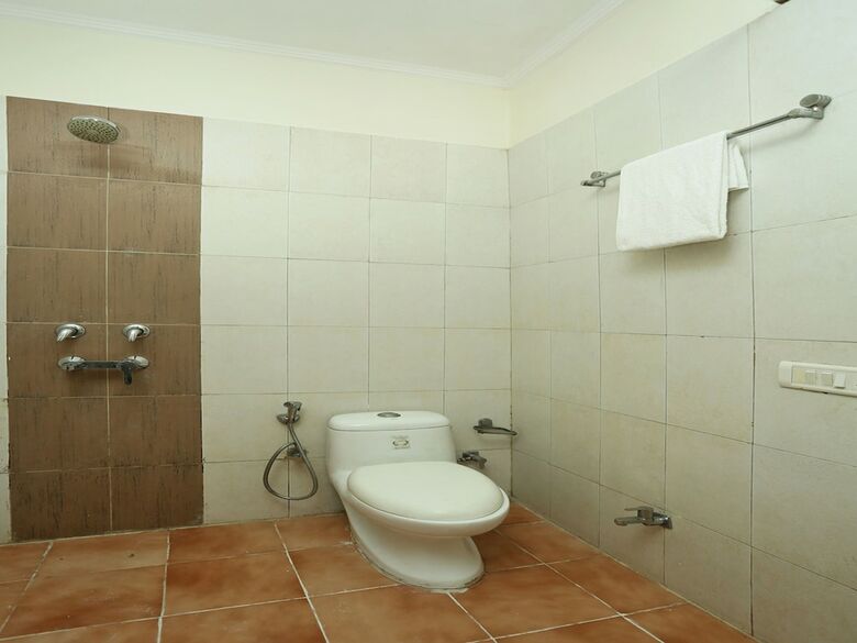 Hotel Oyo 18967 Haveli Inn