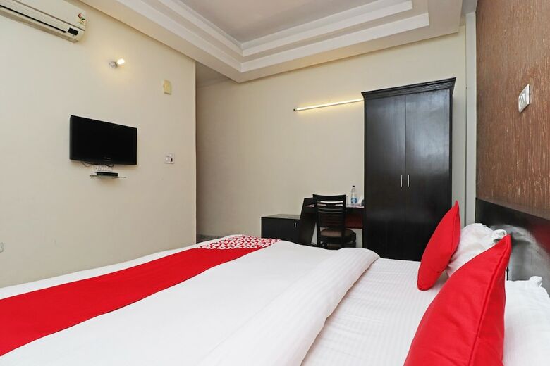 Oyo 29008 Mannat Residency Hotel