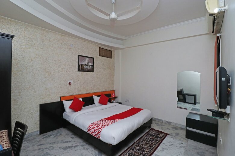 Oyo 29008 Mannat Residency Hotel