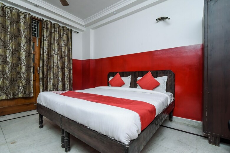 Hotel Oyo 18434 Shiva Inn