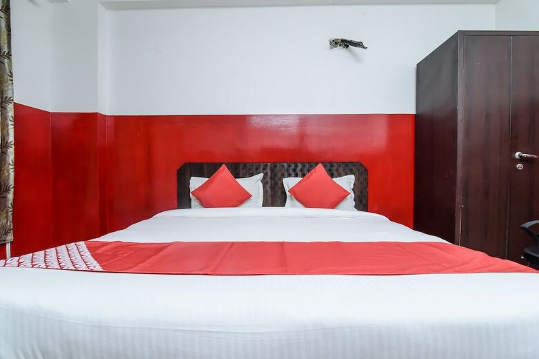 Hotel Oyo 18434 Shiva Inn