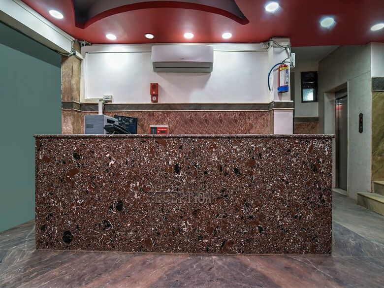 Oyo 18997 Hotel Km International