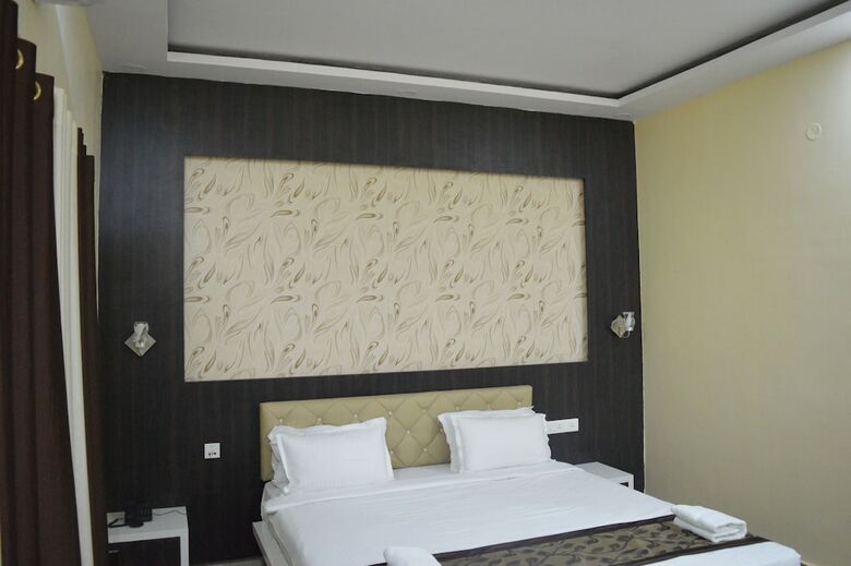 Jk Rooms 125 Hotel Mariya International