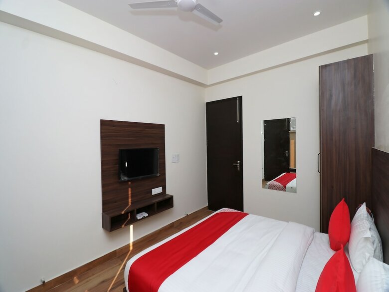 Hotel Oyo 24514 Rvid Suites